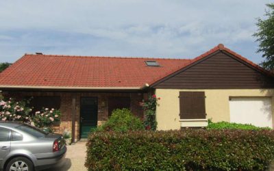 Réfection d’une toiture avec pose de gouttières PVC à Voisins le Bretonneux