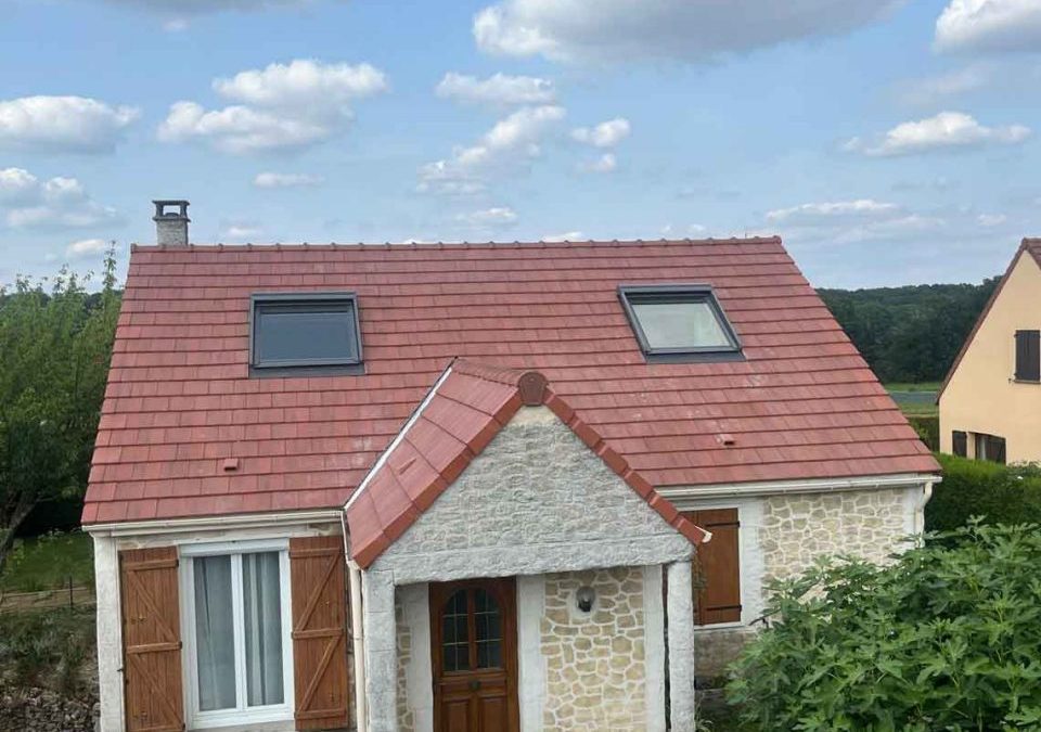 Réfection de toiture et remplacement de vélux à Pecqueuse